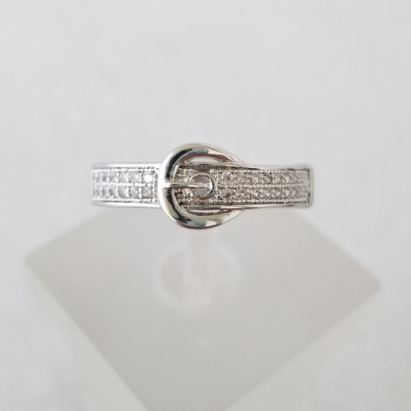 18k Pave Buckle Ring - Picture 3 of 8